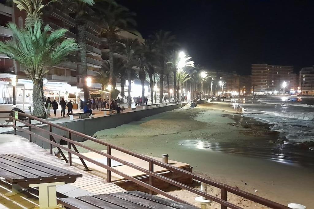 Apartment Los Locos Beach With Balcony And Wi-Fi Torrevieja Exterior photo
