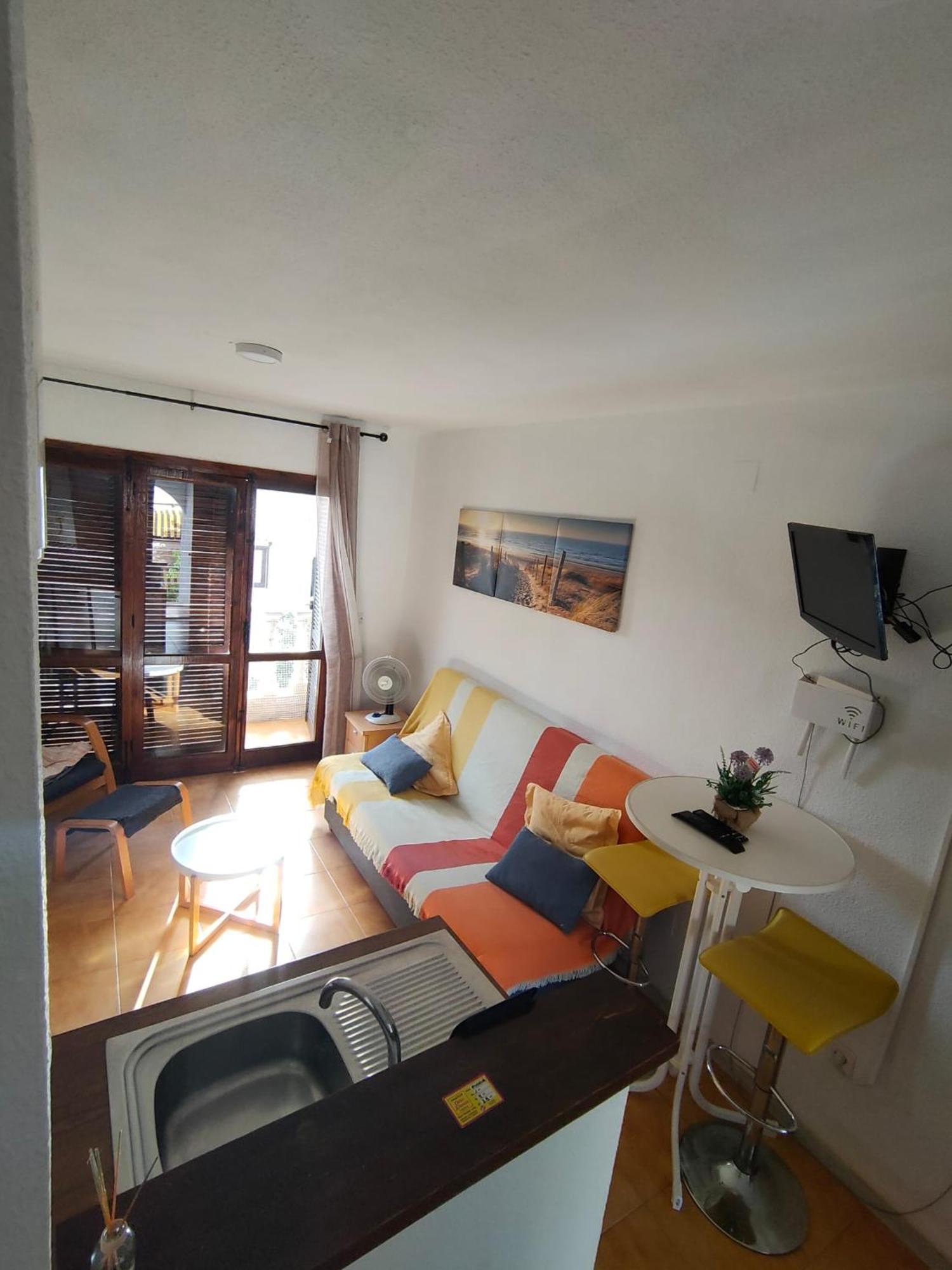 Apartment Los Locos Beach With Balcony And Wi-Fi Torrevieja Exterior photo