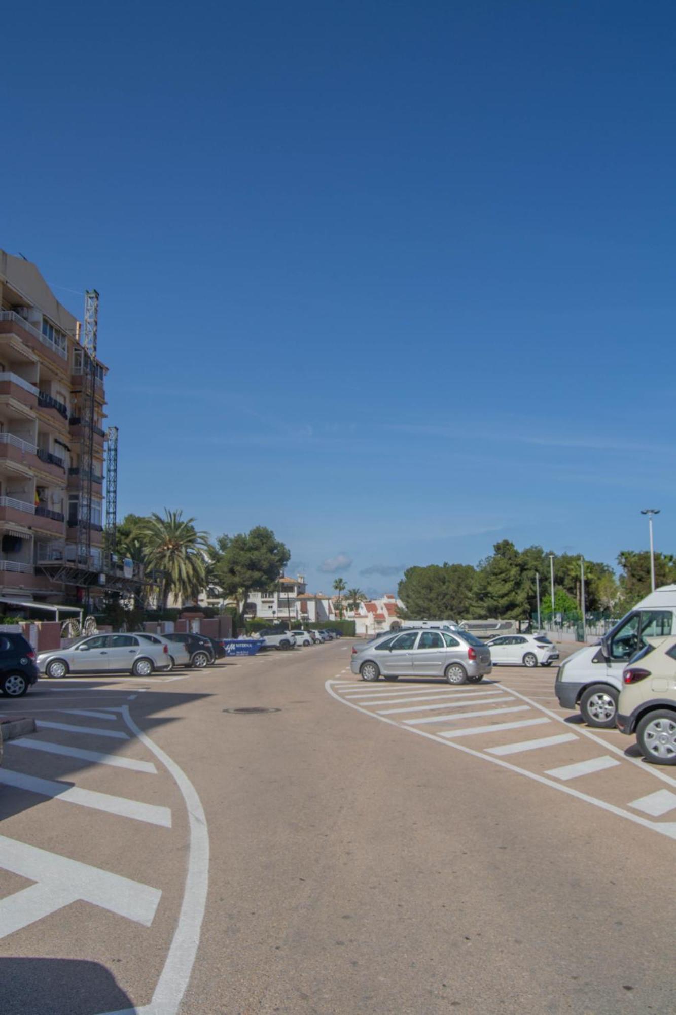 Apartment Los Locos Beach With Balcony And Wi-Fi Torrevieja Exterior photo